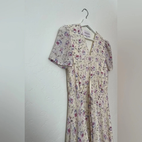 NWOT FLORAL JESSAKAE WRAP DRESS - Picture 5 of 7